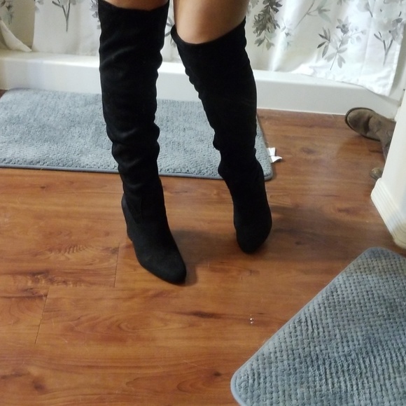 Boots - Picture 2 of 3